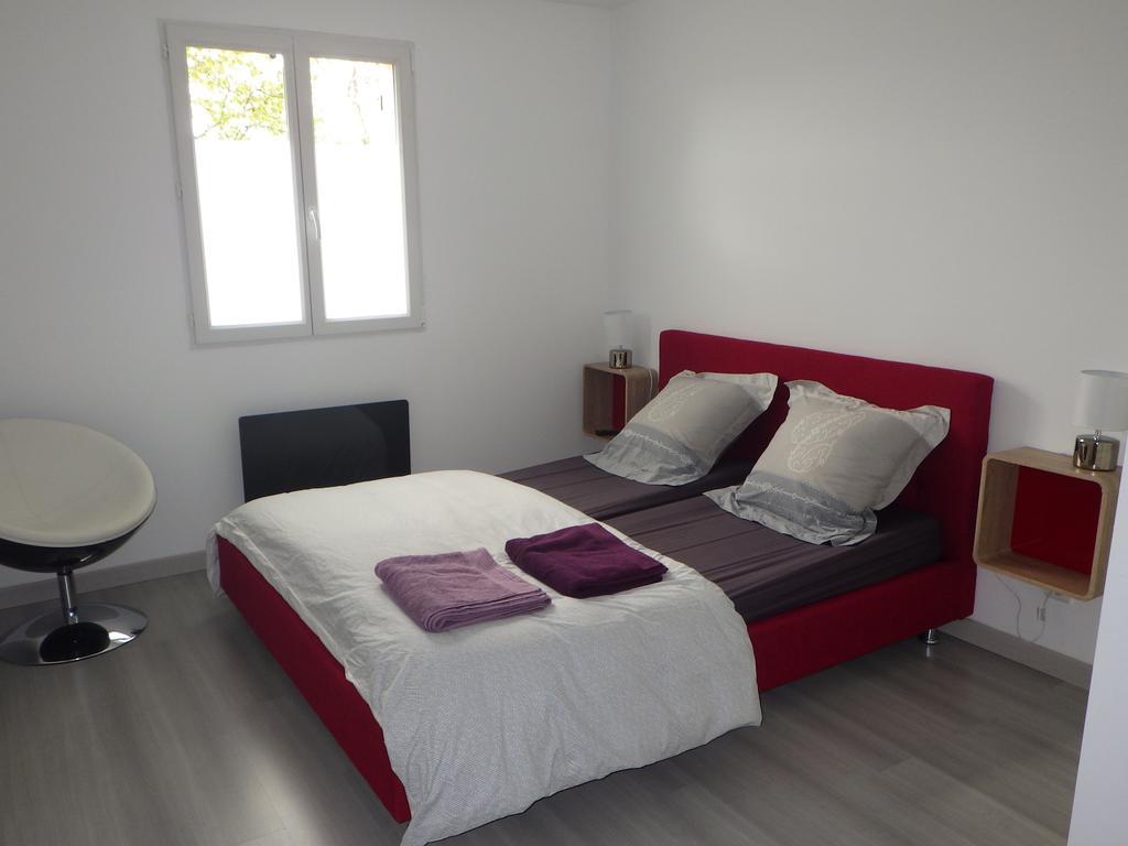 Les Gites Du Vieux Frene Longavesnes Ngoại thất bức ảnh